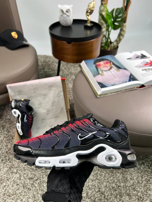 Nike Air Max Plus Black Grey Red - Зображення 3