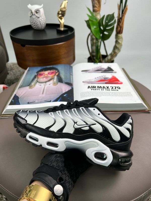 Nike Air Max Plus White Black Gradient - Зображення 9