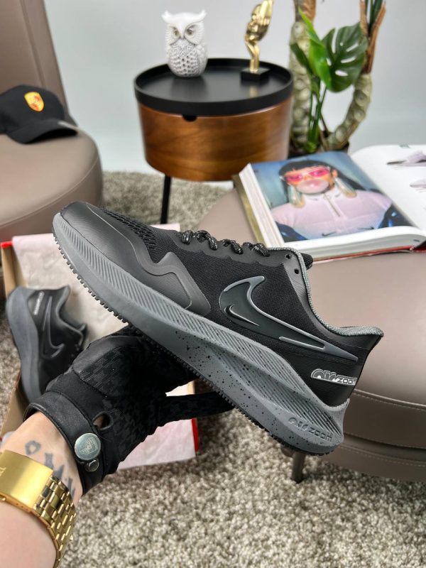 Nike Air Zoom Winflo 8 Shield Black Dark Grey Space - Зображення 8