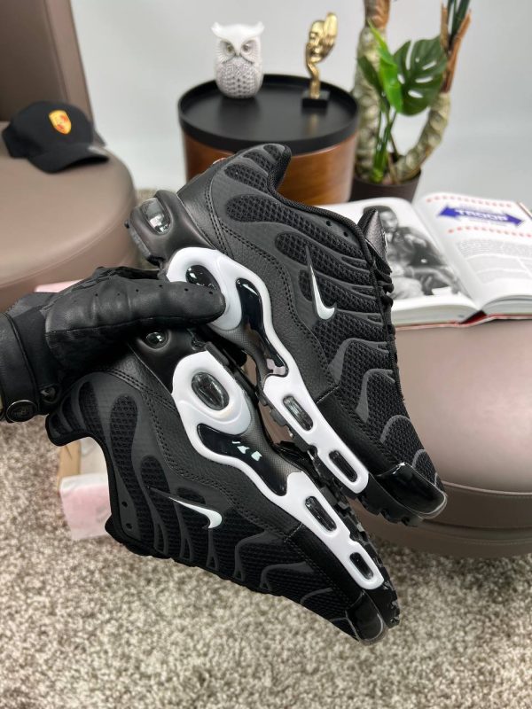 Nike Air Max Plus New Reflektive Black White