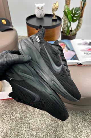 Nike  Zoom x React All Black