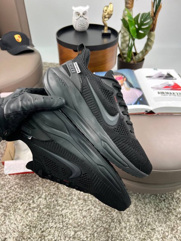Nike  Zoom x React All Black