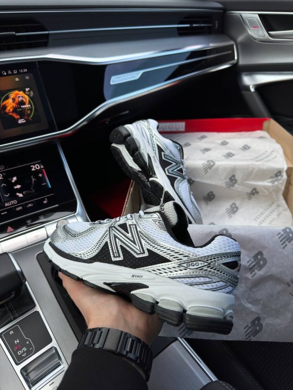 New Balance 860v2 White Silver Black - Зображення 2