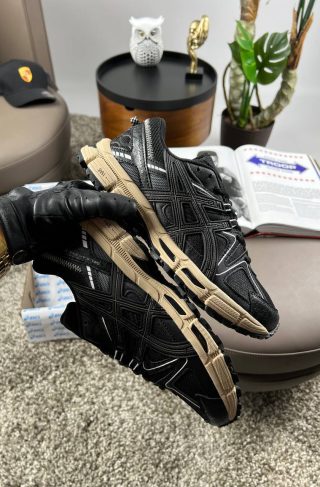 ASICS Gel-Kahana 8 Black Beige