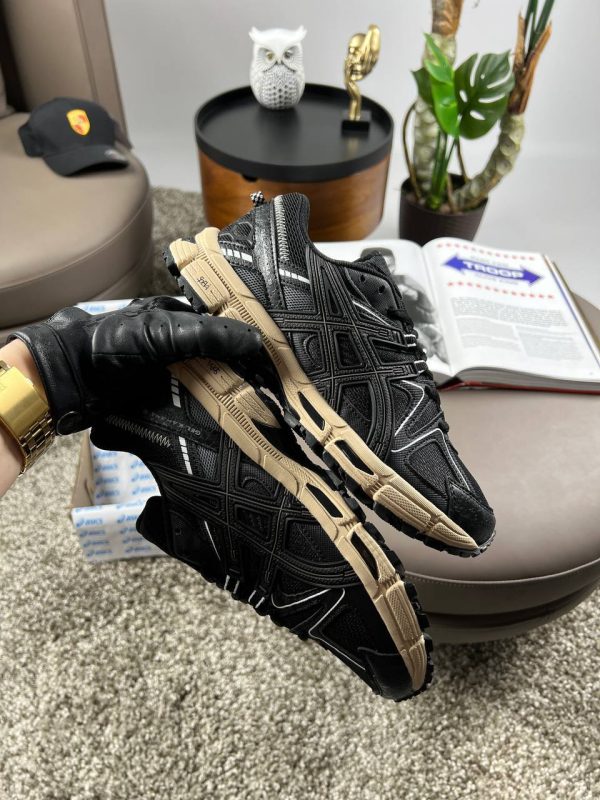 ASICS Gel-Kahana 8 Black Beige