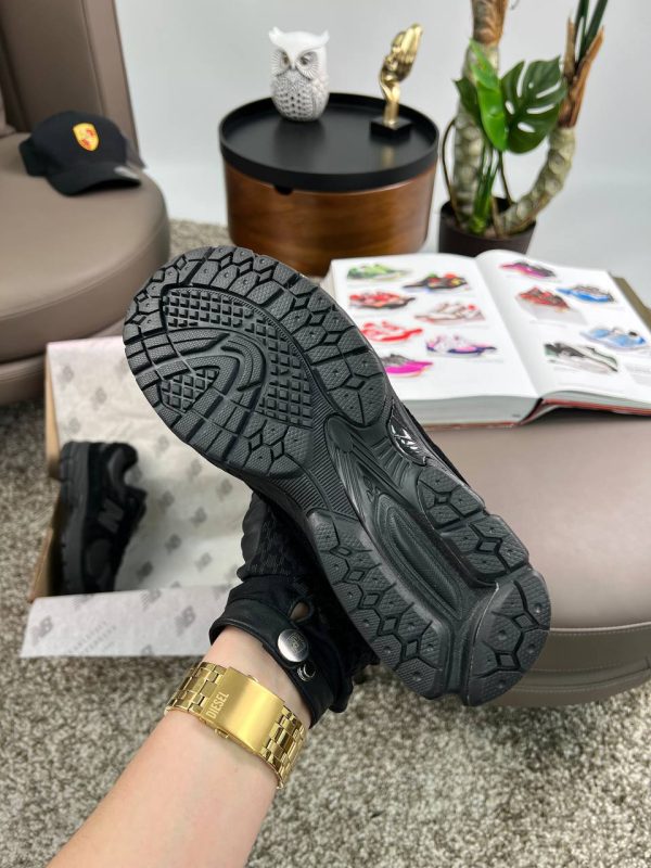 New Balance 2002R ML All Black - Зображення 6
