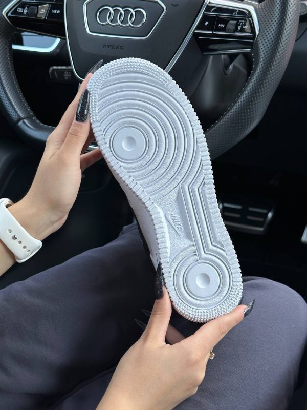 Nike Air Force 1 Winter All White Black - Зображення 7
