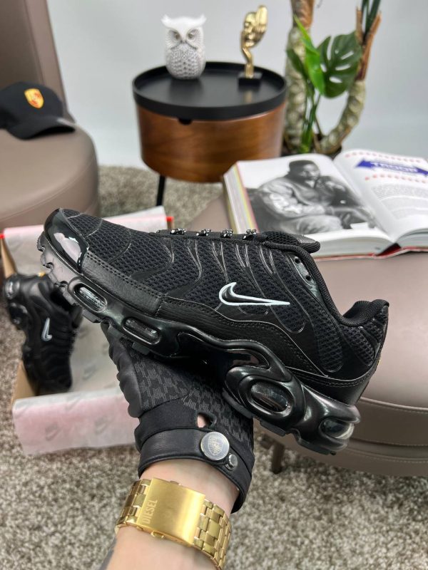 Nike Air Max Plus New Black White