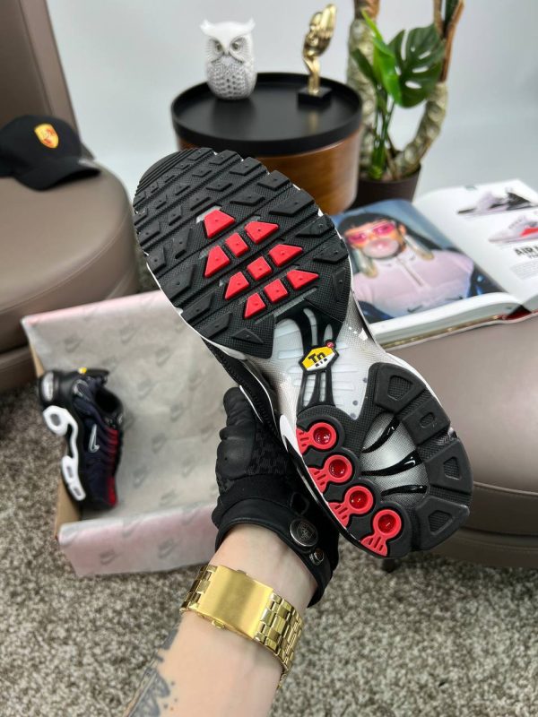 Nike Air Max Plus Black Grey Red - Зображення 5