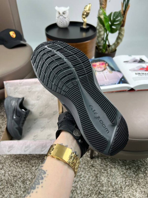 Nike Air Zoom Winflo 8 Shield Dark Grey Space - Зображення 6