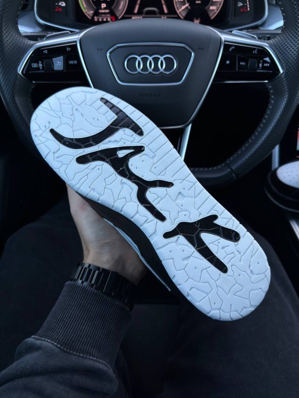 Nike Air Jordan x Travis Scott “Cut The Check” Black White - Зображення 6