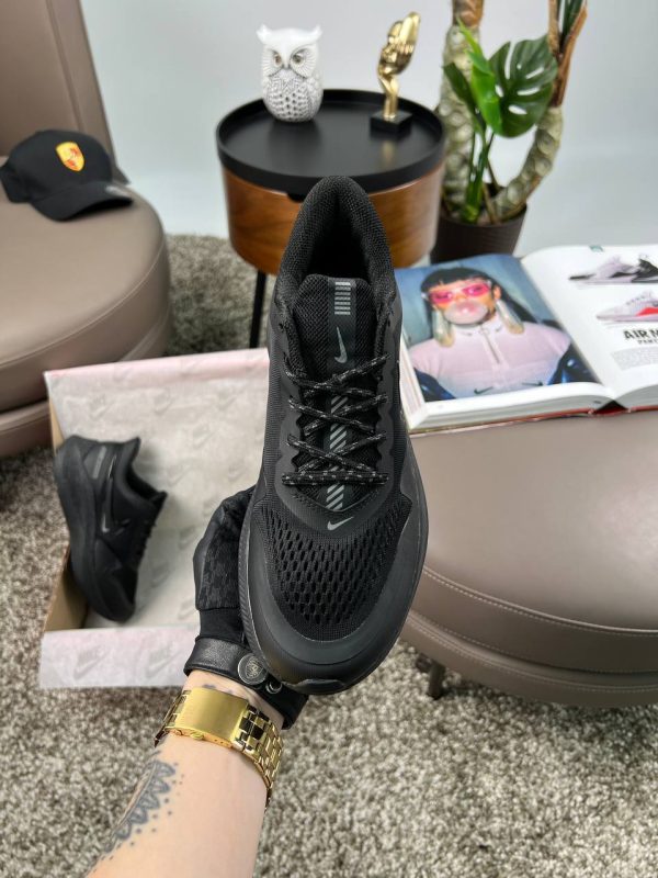 Nike Air Zoom Winflo 8 Shield All Black Space - Зображення 5