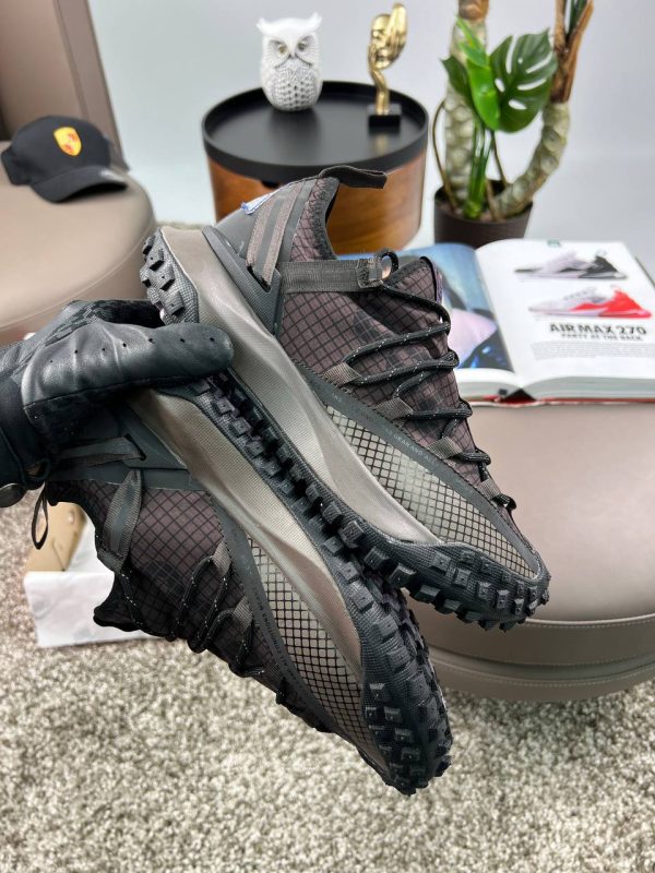 Nike ACG Mountain Fly Low Brown