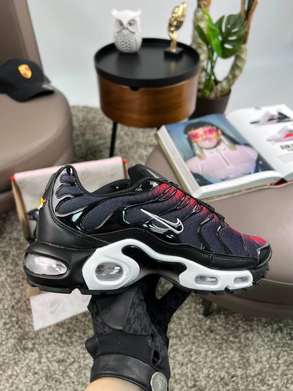 Nike Air Max Plus Black Grey Red - Зображення 2