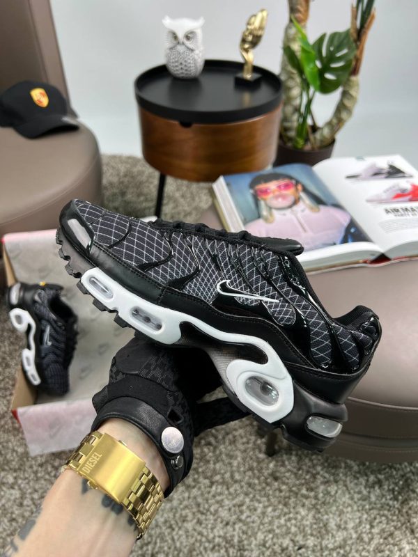 Nike Air Max Plus Black White Line - Зображення 8
