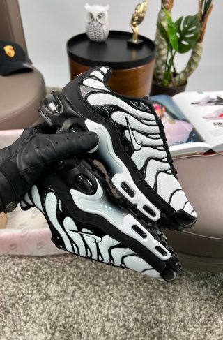 Nike Air Max Plus White Black
