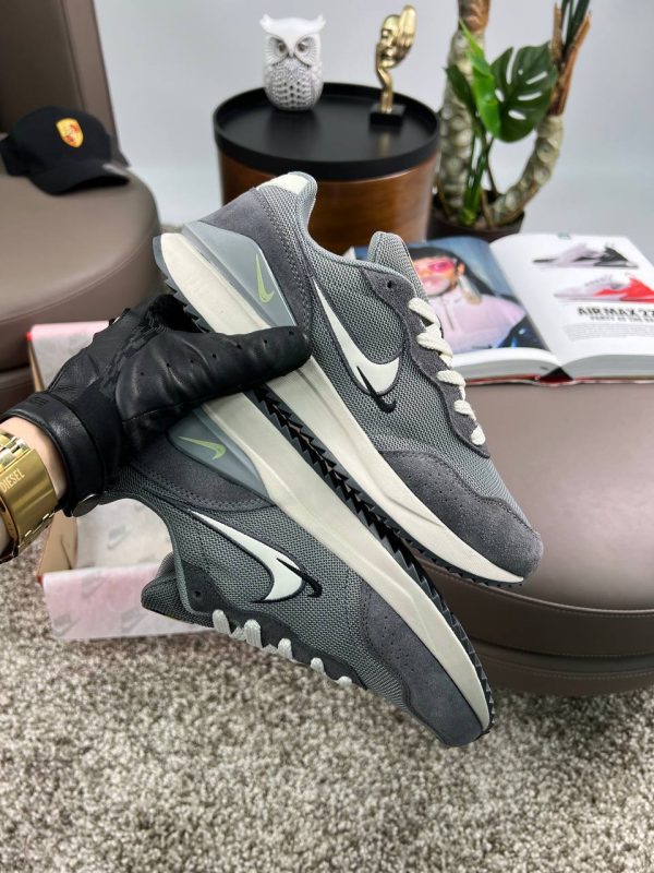 Nike Zoom Venture Grey White