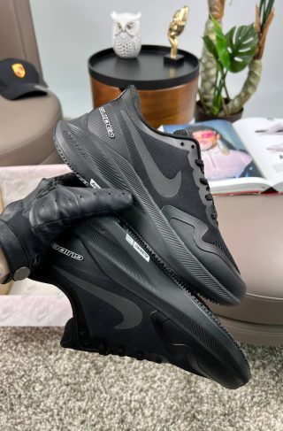 Nike Air Zoom Winflo 8 Shield Black Dark Grey