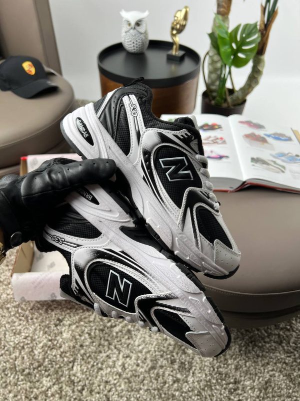 New Balance 530 Black White