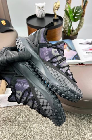 Nike ACG Mountain Fly Low Grey Black