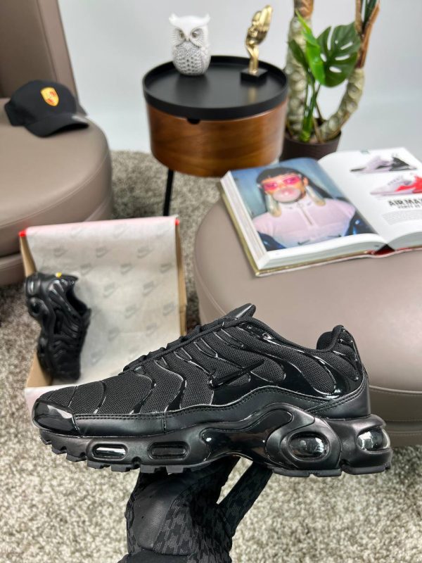 Nike Air Max Plus Triple Black - Зображення 4