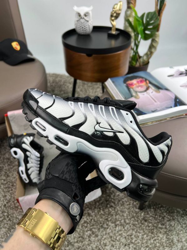 Nike Air Max Plus White Black Gradient - Зображення 8