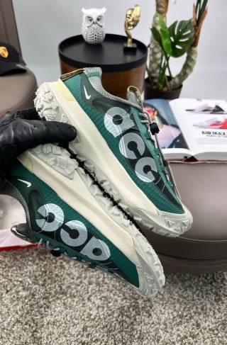 Nike ACG Mountain Fly 2 Low Green Black