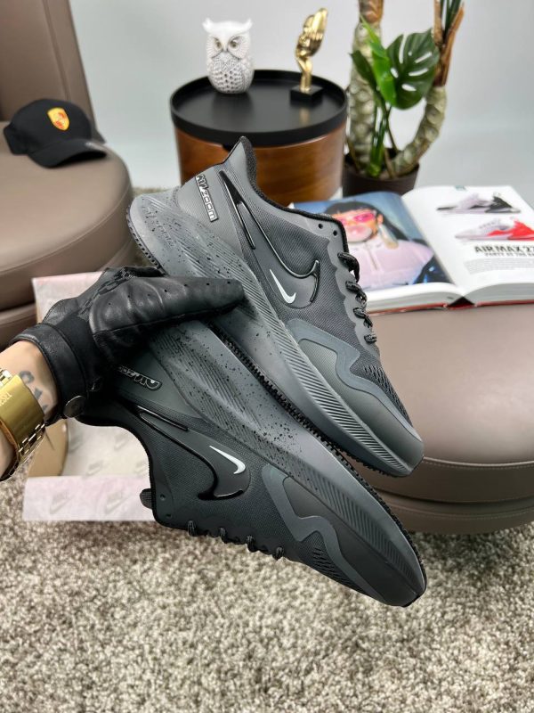 Nike Air Zoom Winflo 8 Shield Dark Grey Space