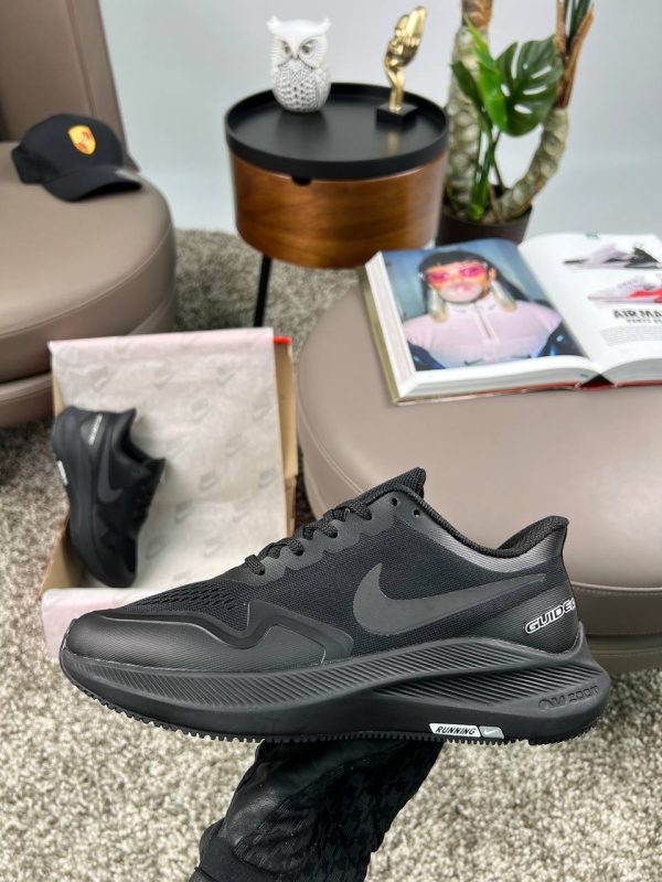 Nike Air Zoom Winflo 8 Shield Black Dark Grey - Зображення 4