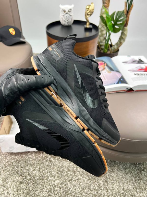 Nike Zoom Structure 17x All Black Orange