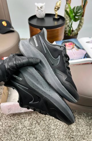 Nike Air Zoom Winflo 8 Shield Black Dark Grey Space