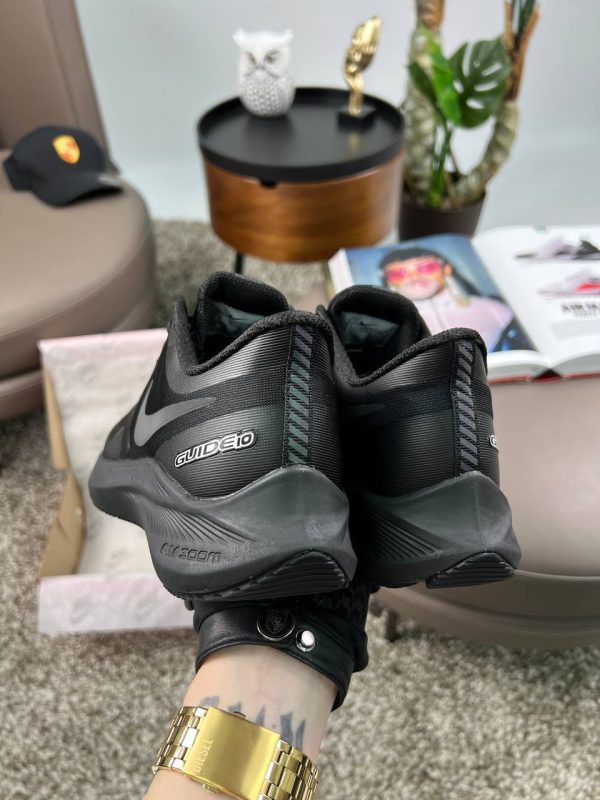 Nike Air Zoom Winflo 8 Shield Black Dark Grey - Зображення 2