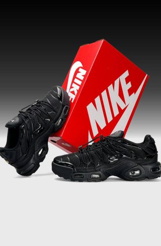 Nike Air Max Plus TN Lace Toggle All Black