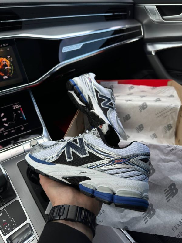 New Balance 860v2 White Silver Navy - Зображення 2