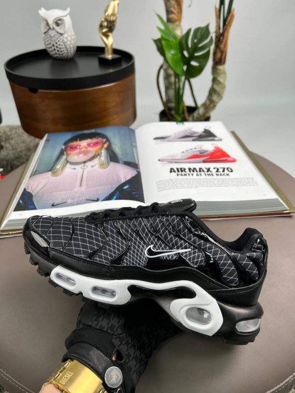 Nike Air Max Plus Black White Line - Зображення 9
