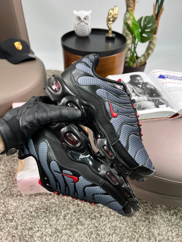 Nike Air Max Plus New Black Grey Red