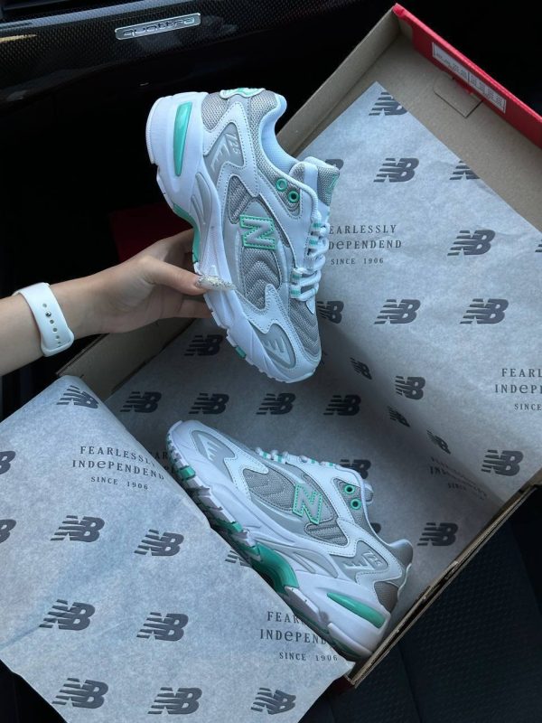 New Balance 725 White Grey Mint W